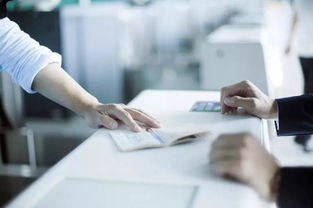 上海居轉(zhuǎn)戶政策2020年到期？詳細(xì)辦理流程與科技中介服務(wù)全解析